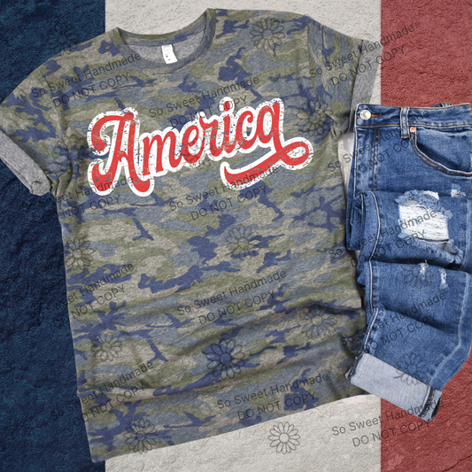 AMERICA - Camo tee